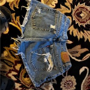 Levi’s cut-off jean shorts